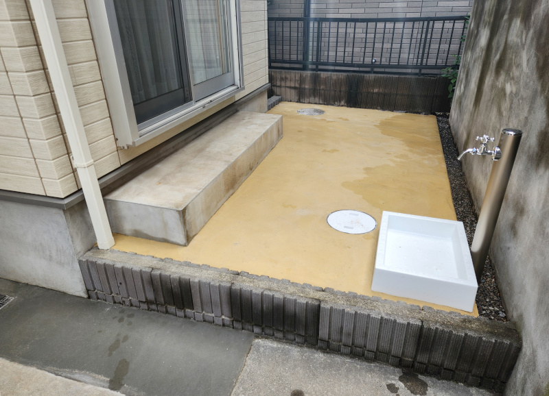 東京都府中市I様邸　真砂土・機能門柱